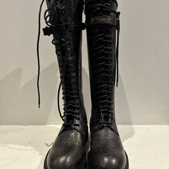 New in box special edition Ann demeulemeester distressed leather knee high boots - Picture 6 of 16